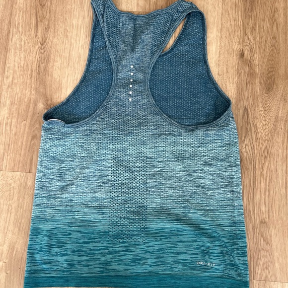 Women’s Nike Tank - Picture 2 of 3